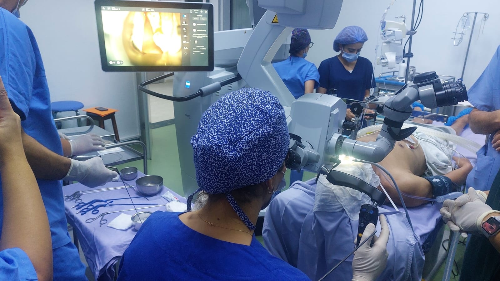 عودة تقنية العلاج بالليزر إلى معهد صالح عزيز بعد انقطاع دام أكثر من خمس سنوات