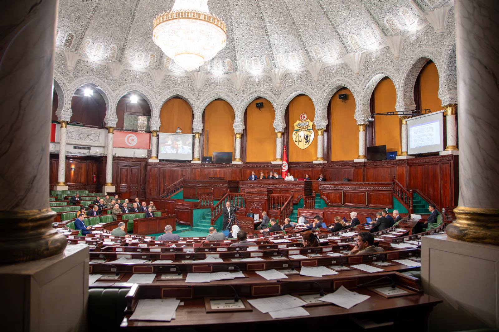 نواب البرلمان يشددون على ضرورة تعزيز قدرات المؤسسة العسكرية