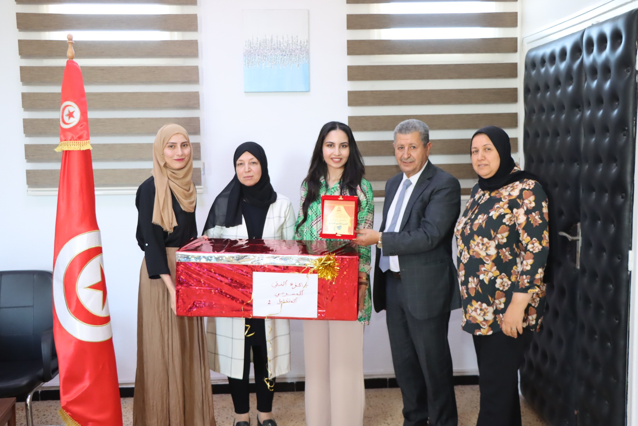 المنستير: استقبال وفد من مدرسة "النجاح" الفائزة بجائزة أفضل نص مسرحي متكامل في ملتقى المسرح بالوسط المدرسي.