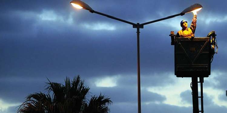 انطلاق مشروع  تغيير شبكة الانارة العمومية بالقيروان.