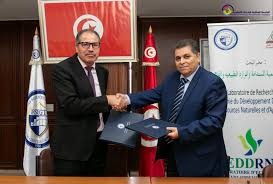 الجامعة الوطنية للبلديات التونسية توقع اتفاقية تعاون وشراكة مع كلية العلوم الاقتصادية والتصرف بتونس