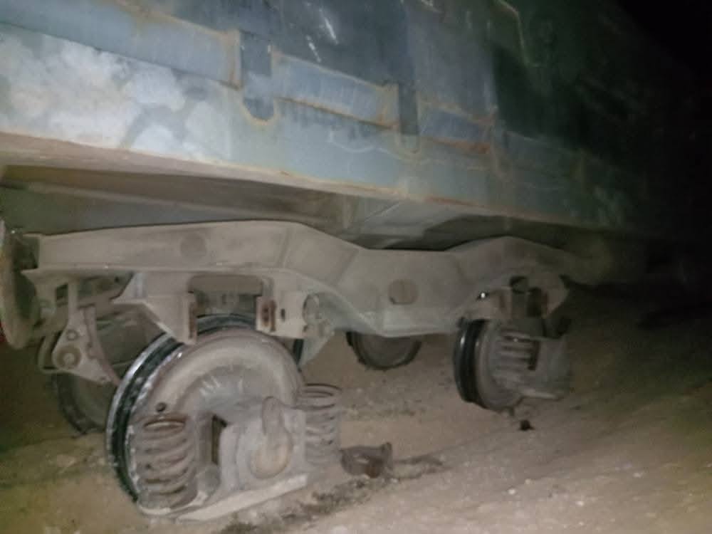 وفاة احد المصابين في حادث انقلاب قطار نقل الفسفاط بجبل الثالجة بالمتلوي.