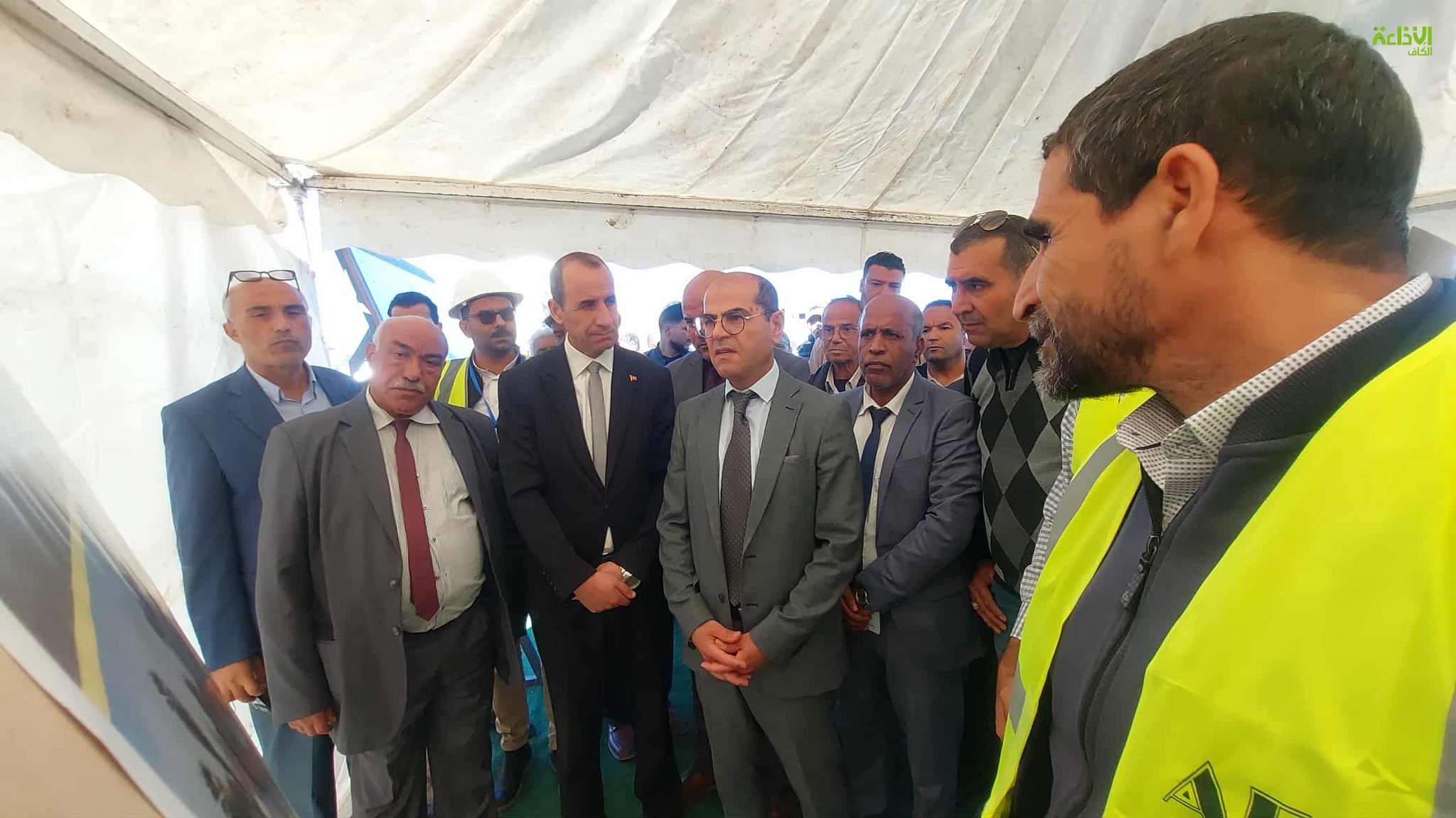 وزير التجهيز يعطى اشارة انطلاق أشغال بناء المستشفى الجهوي بمكثر  ويعاين سير عدد من المشاريع