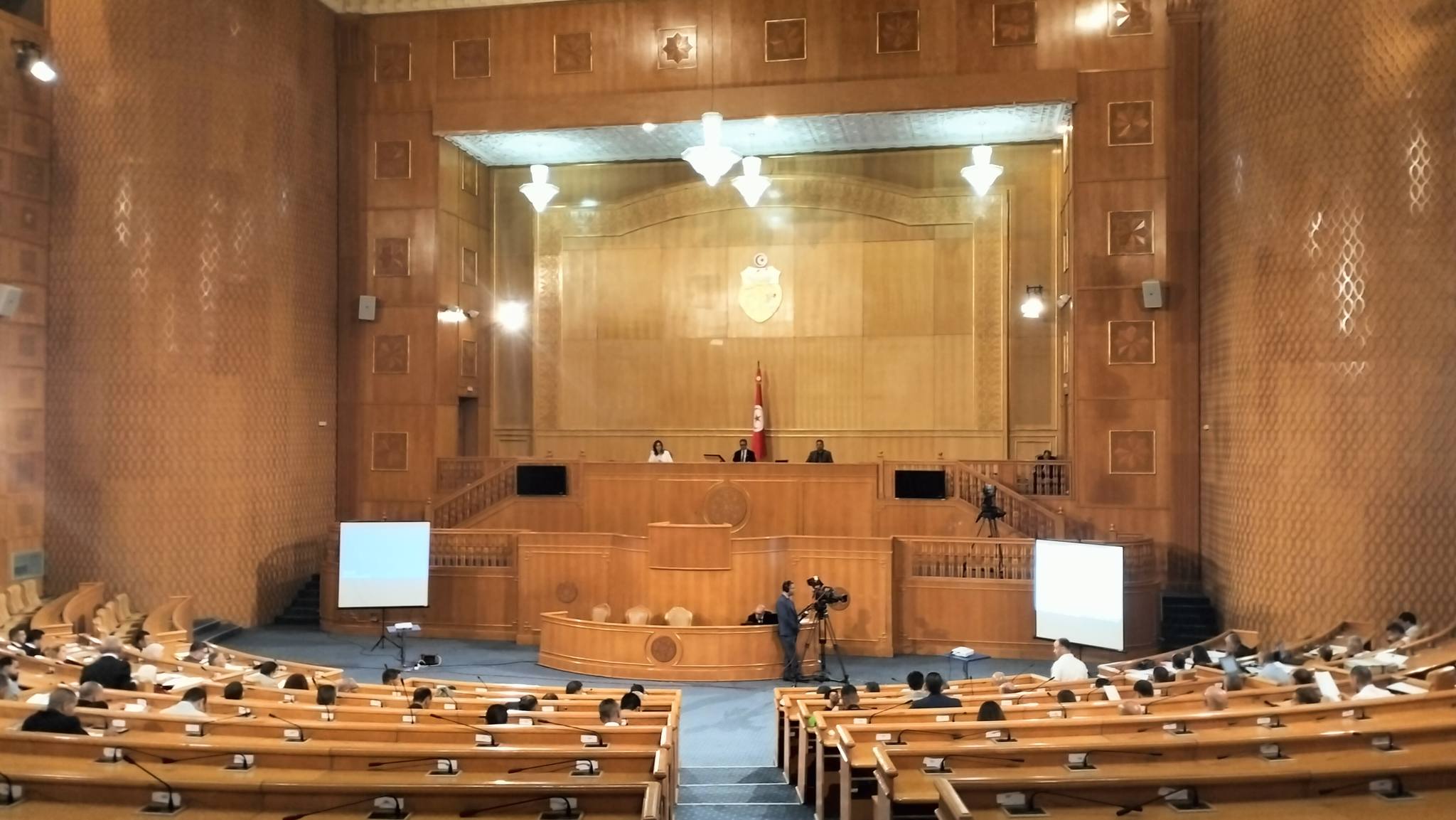 المجلس الوطني للجهات والأقاليم: 3 مناظرات خارجية للانتداب و14 نوفمبر انطلاق التسجيل