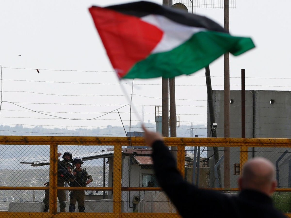 نادي الأسير الفلسطيني يجدد إدانته للممارسات الص-هيو-نية بحق الأسرى المحررين المبعدين