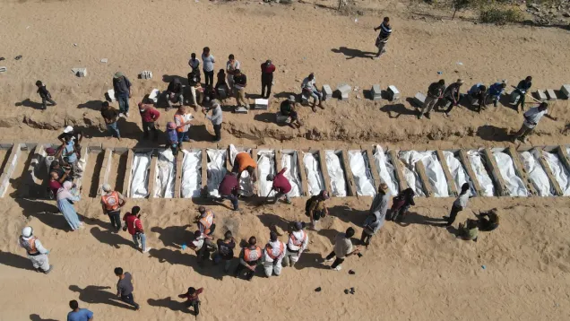 تقرير يتّهم دولا زوّدت إسرائيل بالنفط خلال حرب غزة بـ"التواطؤ" في "إبادة جماعية"