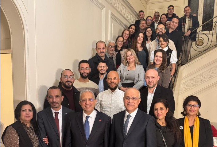  وزير الصحّة يلتقي بالكفاءات الطبية التونسية في مرسيليا  