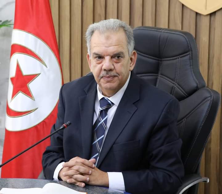 وزير الشباب والرياضة يؤكد ان الاستثمار في الطب والبحث العلمي يعد ركيزة اساسية لتحسين الاداء الرياضي والارتقاء بمستوى الرياضة الوطنية