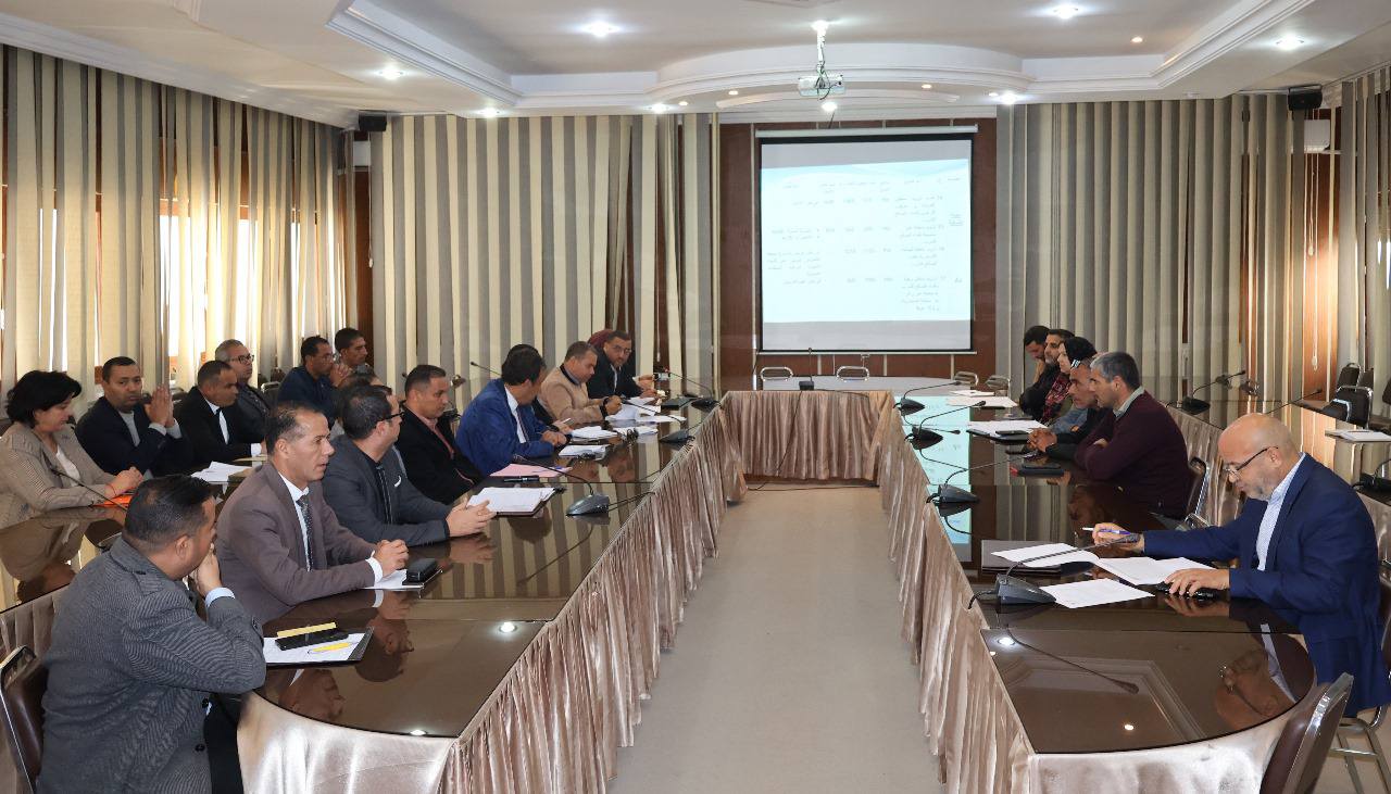 التأكيد على فض الاشكاليات المعطلة لعدد من المشاريع بمعتمدية سليانة الشمالية والانطلاق في تنفيذها بداية السنة المقبلة