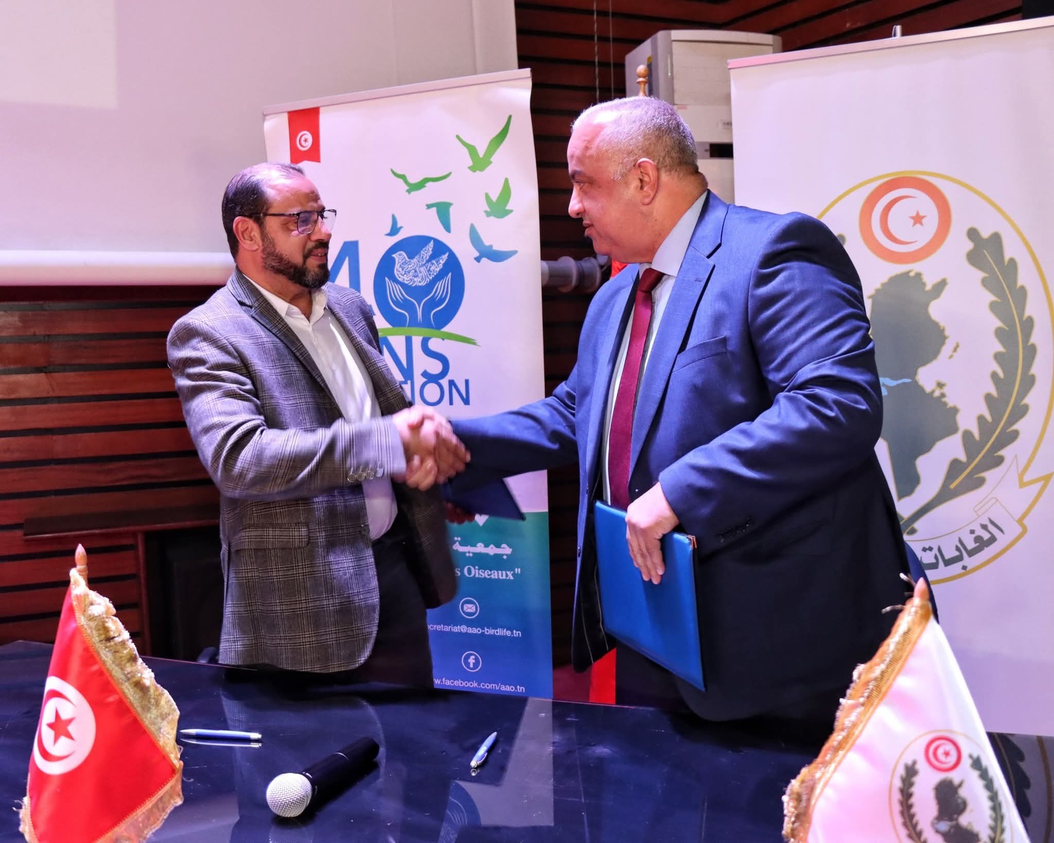 توقيع اتّفاقيّة إطاريّة بين الإدارة العامّة للغابات وجمعيّة أحبّاء الطّيور.