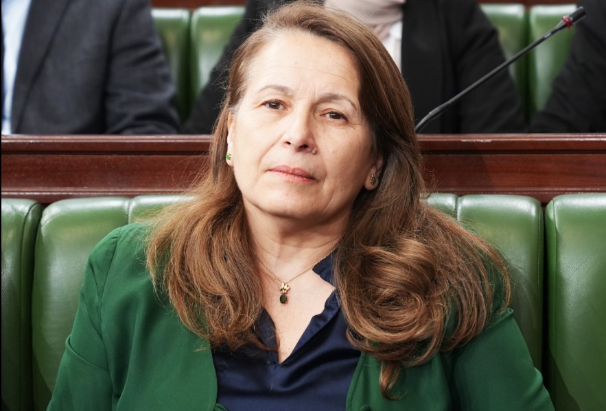 فاطمة شيبوب : ’’وزارة الصناعة تُعتبر أول مشغل في تونس’’