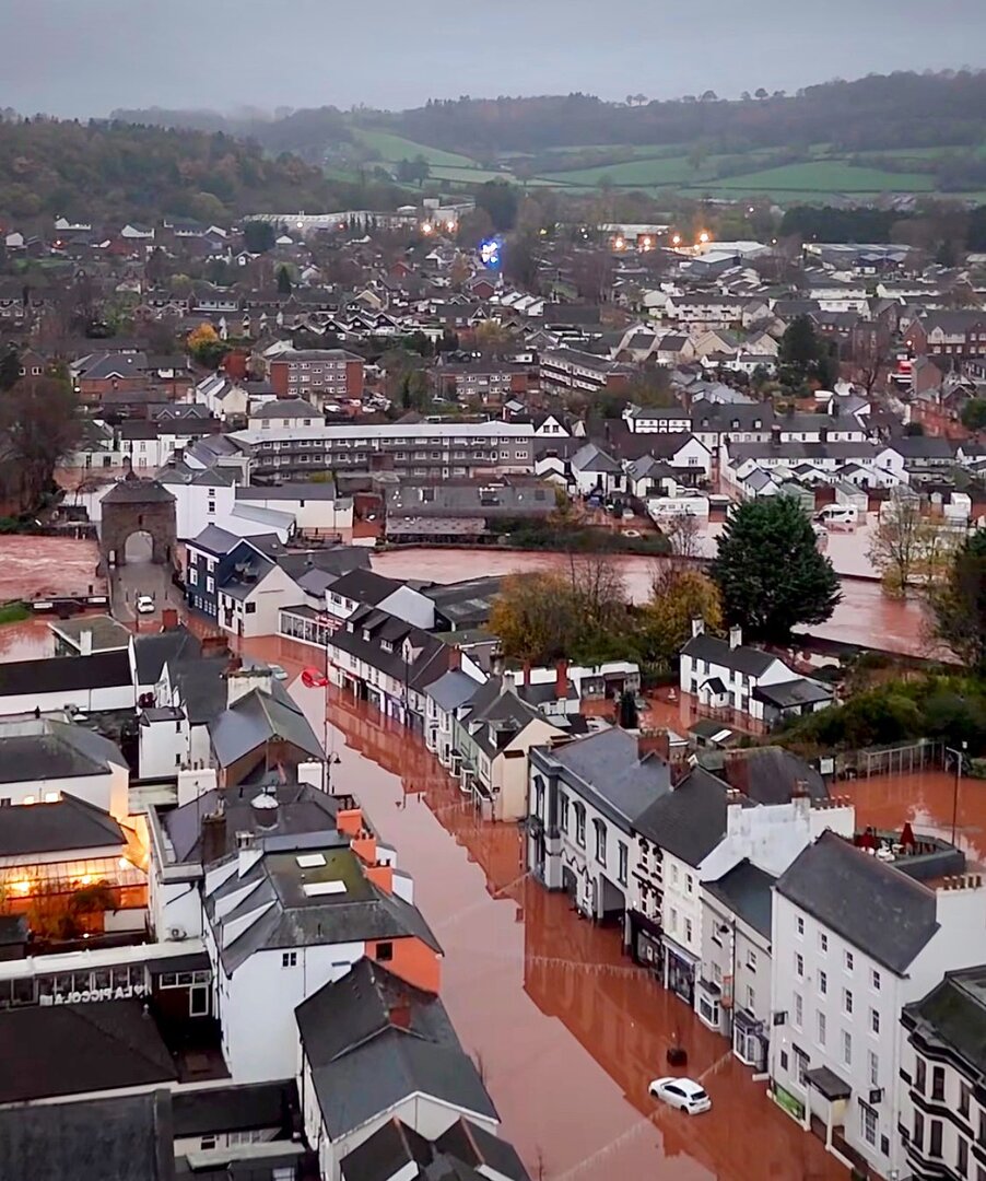 بسبب كلوديا..بريطانيا تعلن حالة الطوارئ