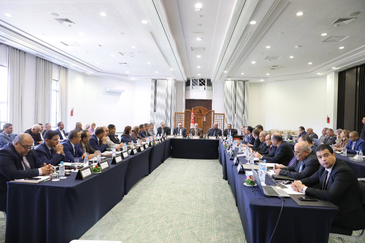 تنفيذ المشاريع وتسريع وتيرة انجاهزها في الجهات الداخلية محور ندوة المديرين الجهويين للتجهيز