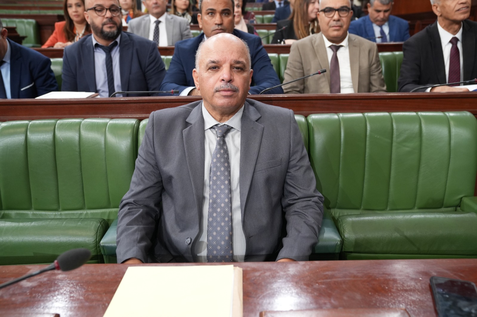 مناقشة ميزانية وزارة النقل.