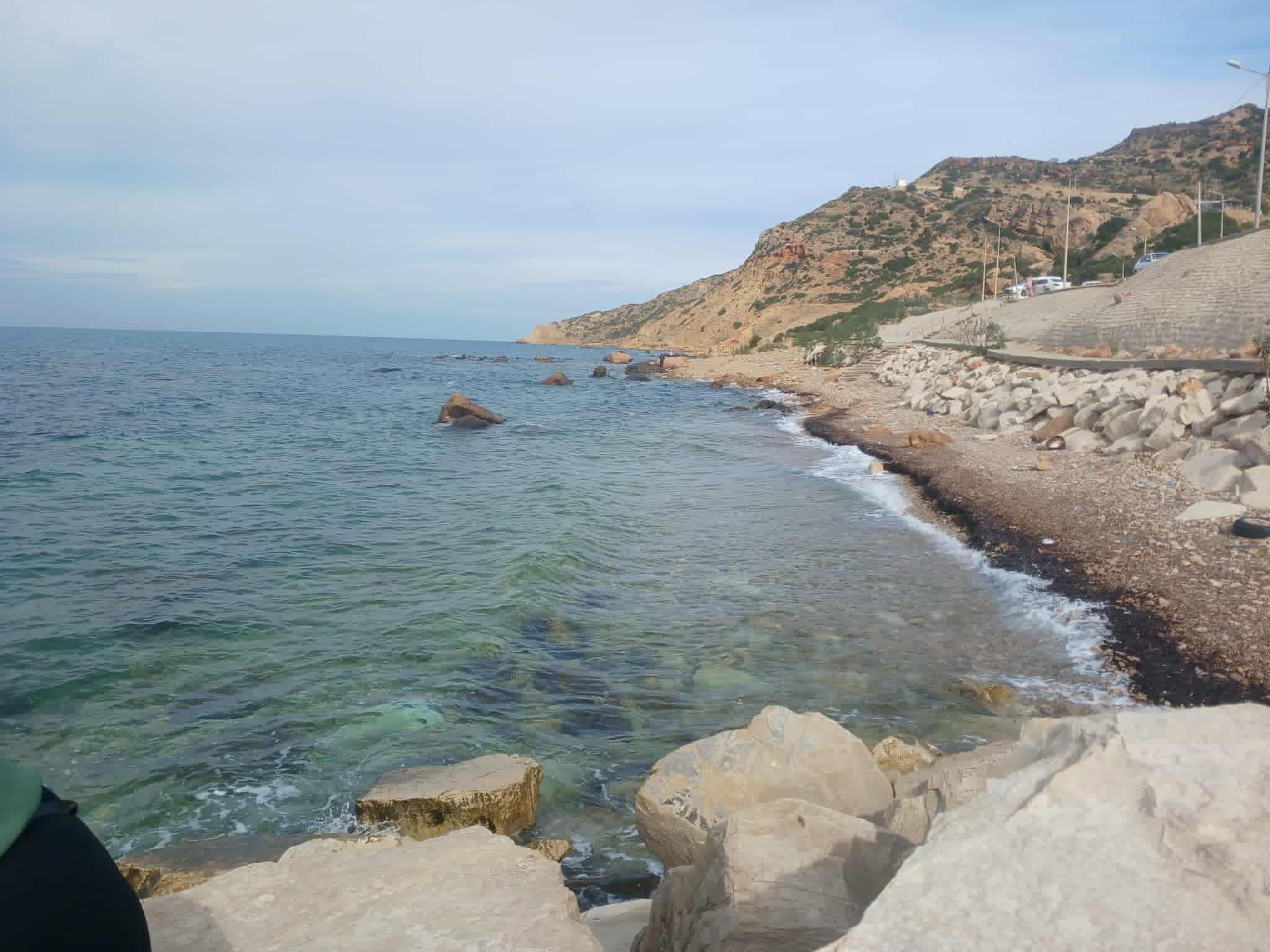 طقس الليلة: أمطار أحيانا غزيرة ببعض المناطق والحرارة بين 12 و22 درجة