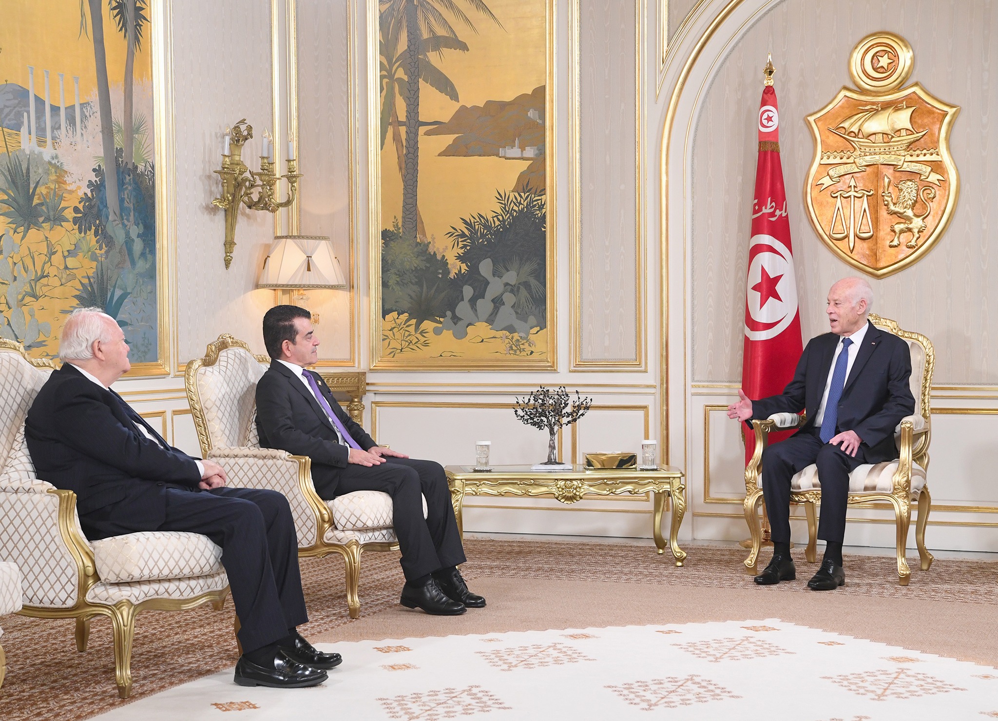 رئيس الجمهورية يستقبل المدير العام لمنظّمة العالم الإسلامي للتّربية والعلوم والثقافة والمبعوث الأممي لمكافحة معاداة الإسلام