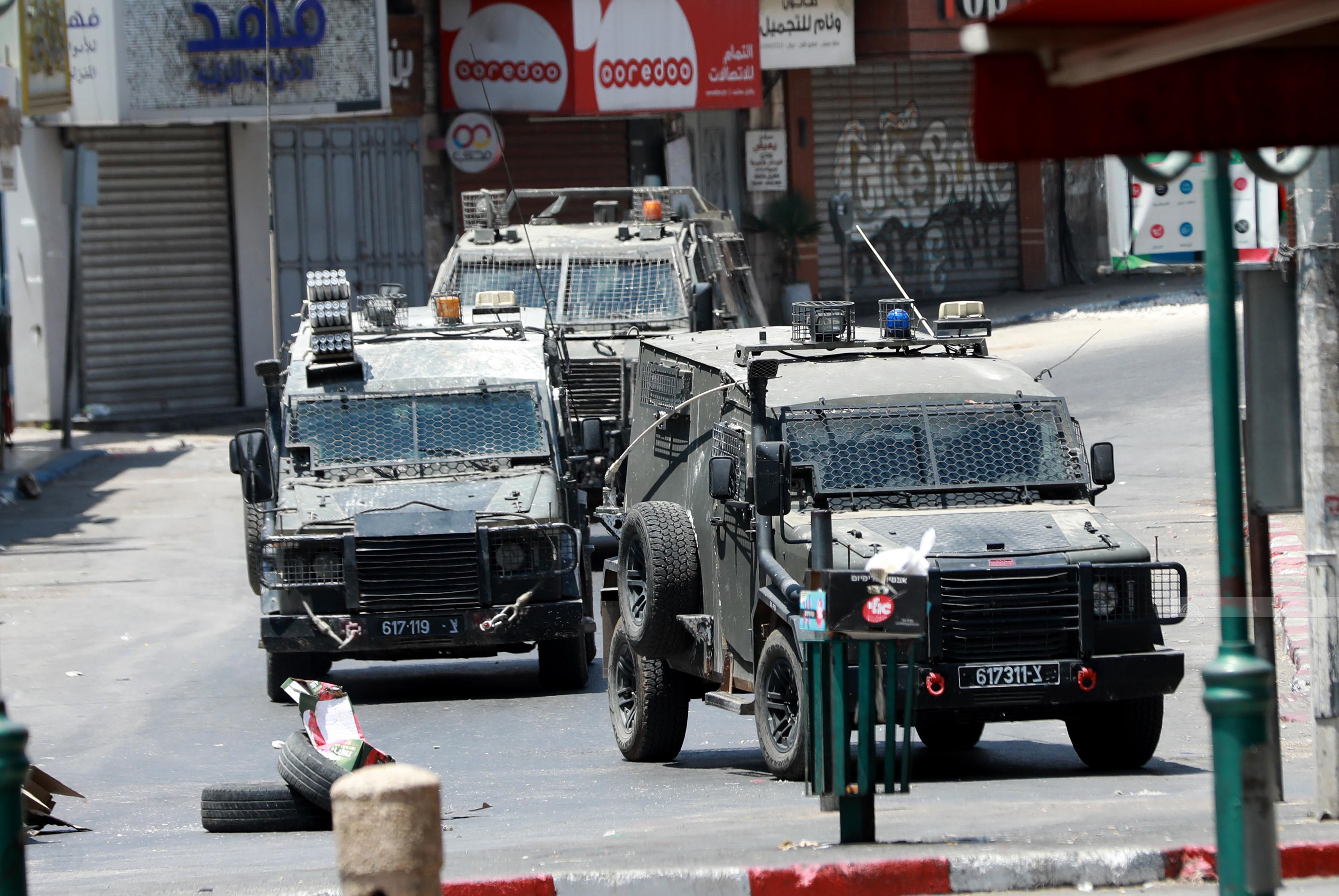 الاحتلال يقتحم مدينة نابلس وقرى وبلدات في محيطها