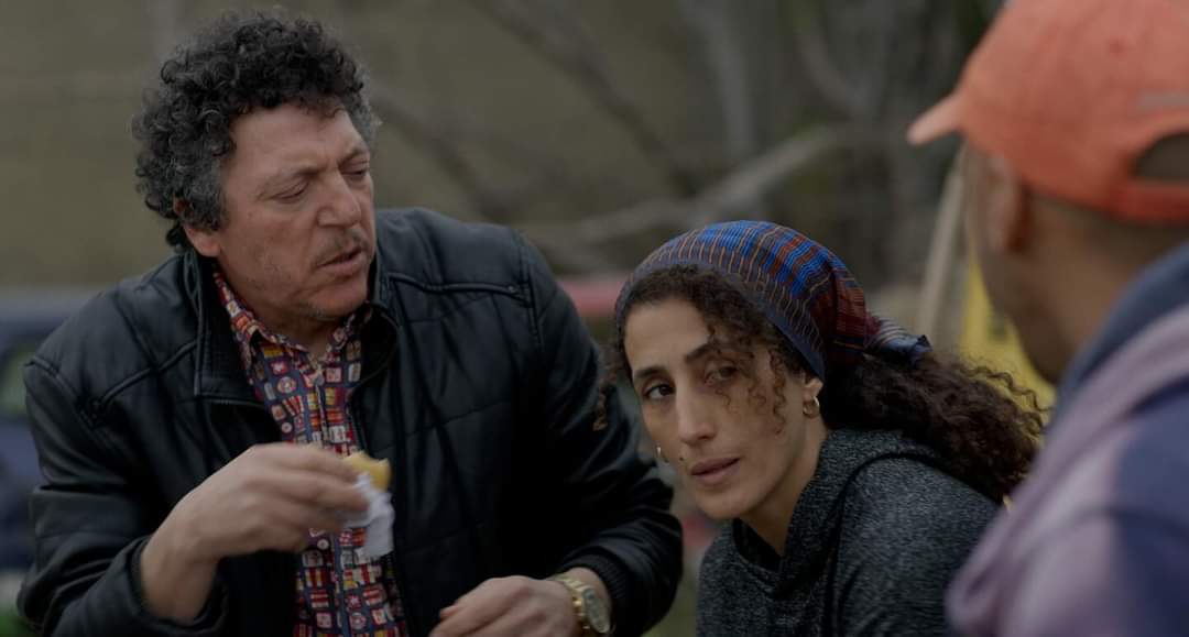 اختتام مهرجان تيميمون للفيلم القصير: الفيلم الجزائري "كولاتيرال" يتوج بجائزة القورارة الذهبية وتنويه خاص للفيلم التونسي "عالحافة" لسحر العشي