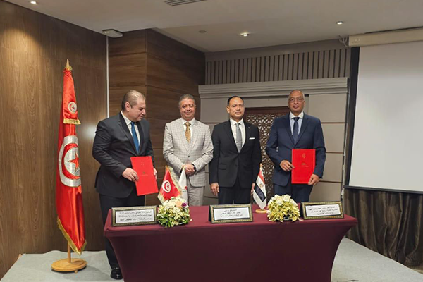 توقيع مذكرة تفاهم في مجال الاعتراف المتبادل بشهادات المطابقة للسلع الصناعية غير الغذائية بين تونس ومصر.