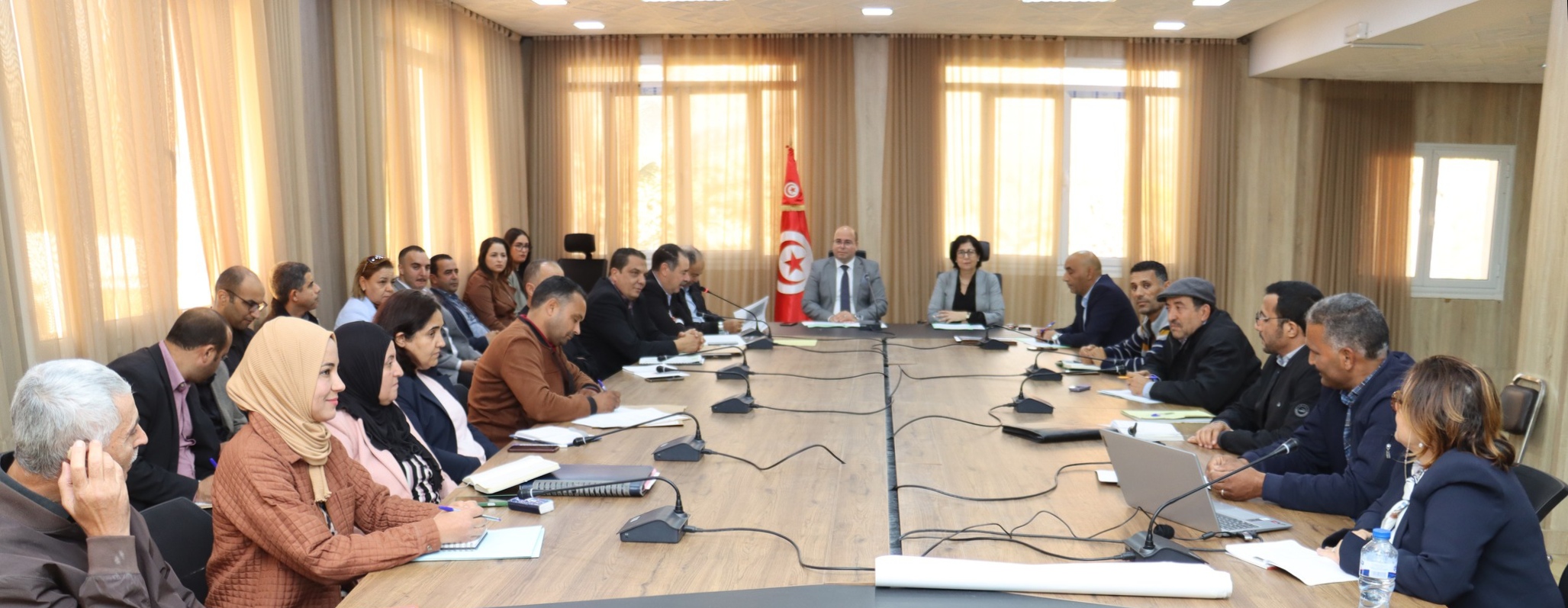 ضبط  الاستراتيجية الجهوية لمكافحة النبتة الغازية الشوكية الصفراء والحدّ من مخاطر انتشارها على المستغلات الفلاحية