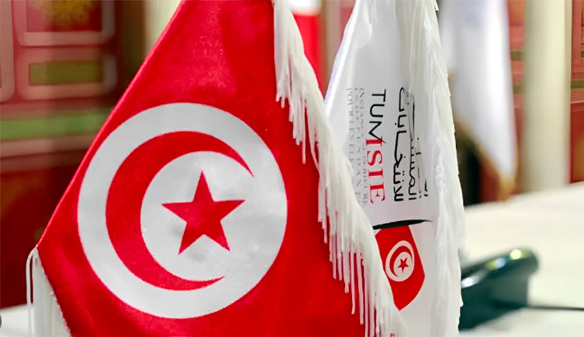 بن عروس: يوم تحسيسي تثقيفي في المجال الانتخابي لفائدة تلاميذ المدرسة الإعدادية المدينة الرياضية برادس