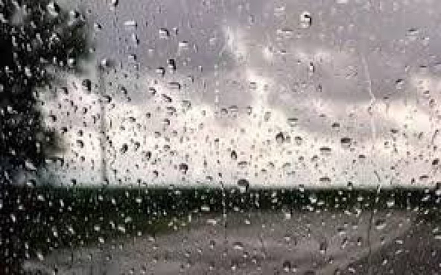 نشرة متابعة : توقع نزول أمطار محليا غزيرة مع هبوب رياح قوية وانخفاض ملحوظ في درجات الحرارة