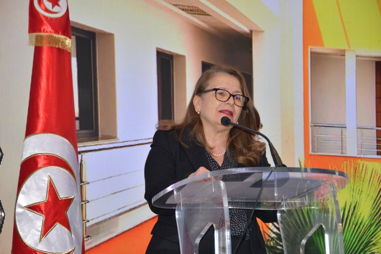 وزيرة الصناعة : صادرات تونس من منتجات النسيج  ستتجاوز مع موفى السنة الحالية 5ر7 مليون دينار 