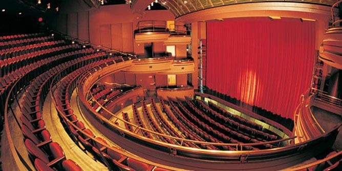 عروض موسيقية ومسرحية متنوعة في المسرح البلدي