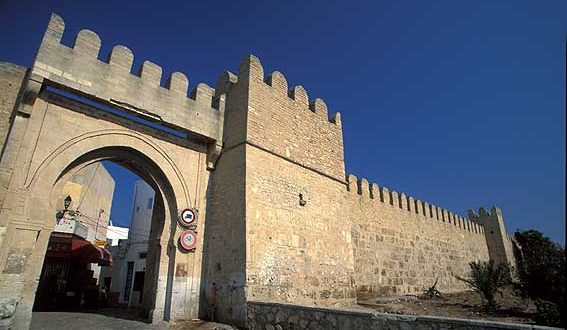 افتتاح معرض والإعلان عن نتائج مشروع ضمن مبادرة جديدة لإحياء المدينة العتيقة بسوسة عبر دعم الحرف التقليدية وتطوير الاقتصاد المحلي