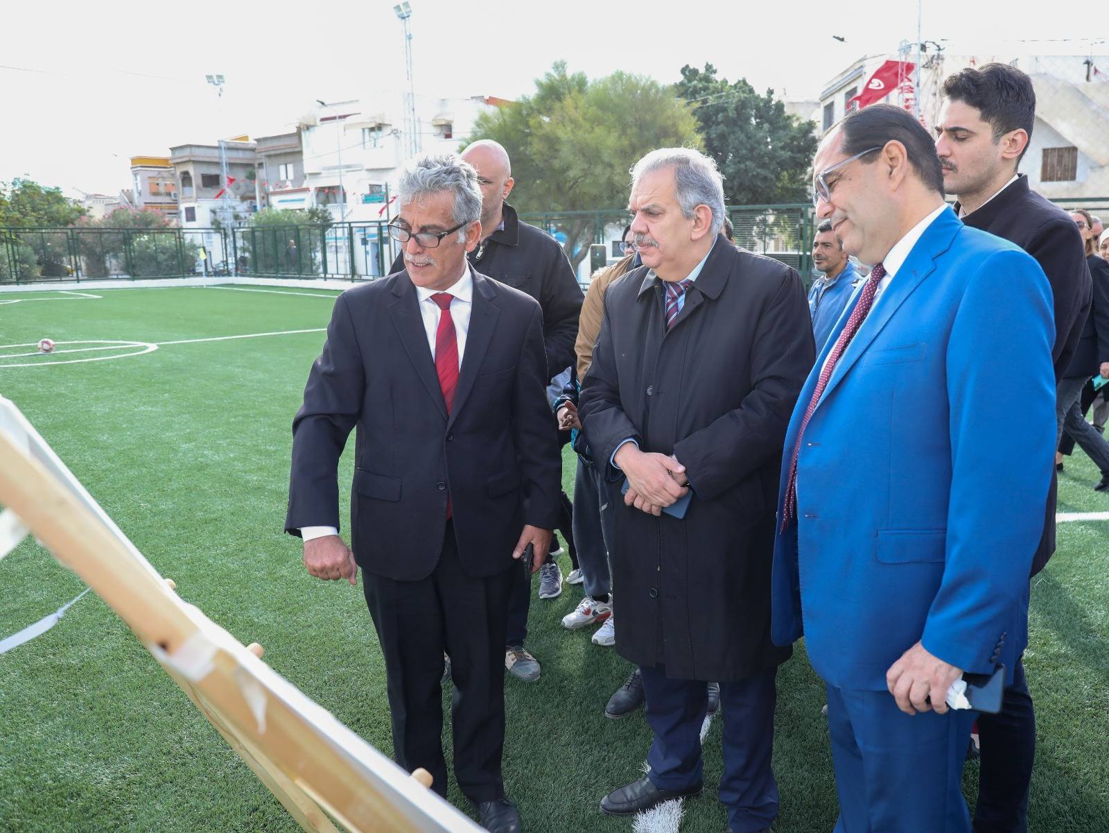 وزير الشباب والرياضة يؤدّي زيارة ميدانية لعدد من المنشآت الشبابية والرياضية بولاية تونس