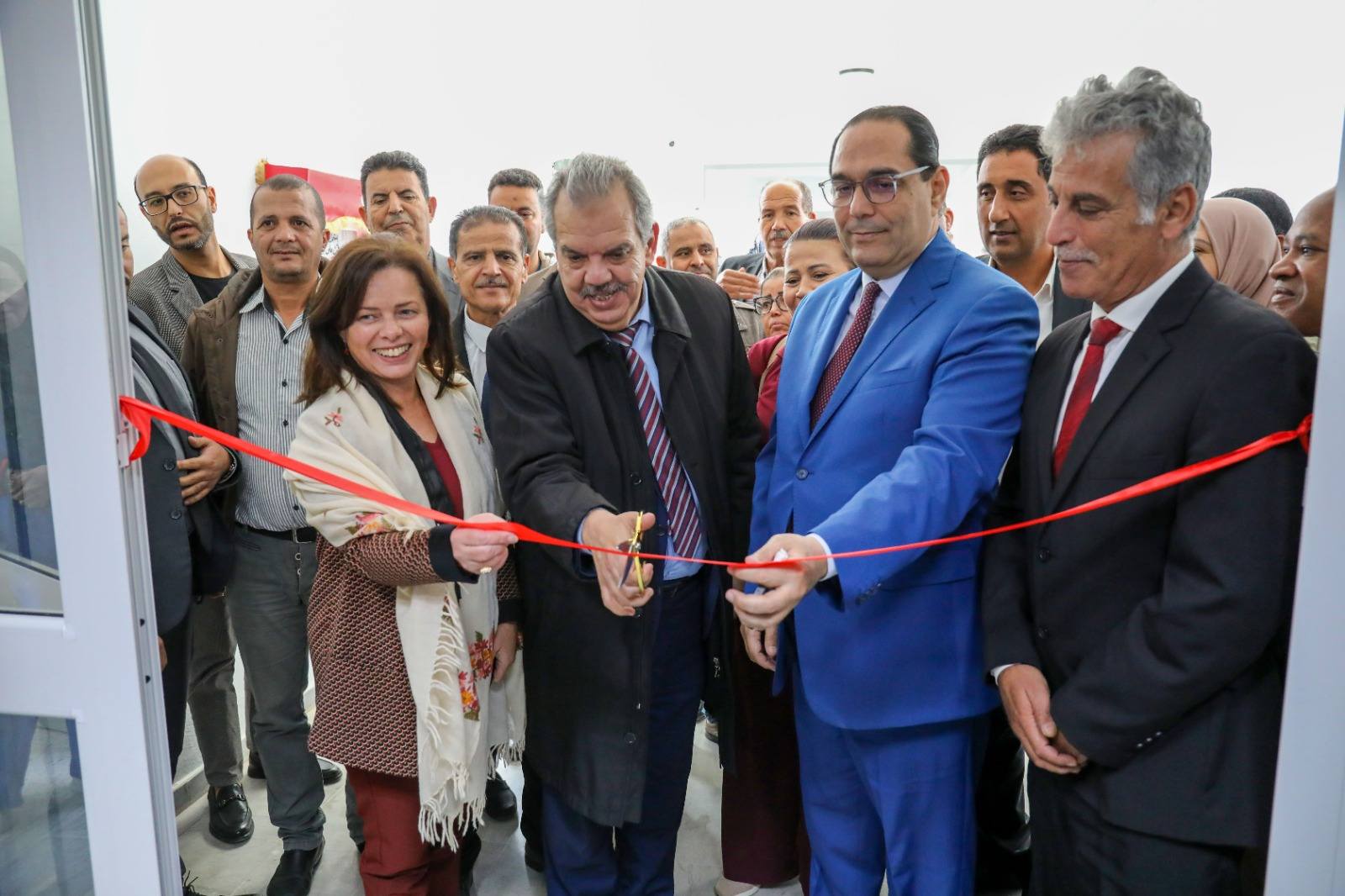 وزير الشباب والرياضة يؤدّي زيارة ميدانية لعدد من المنشآت الشبابية والرياضية بولاية تونس