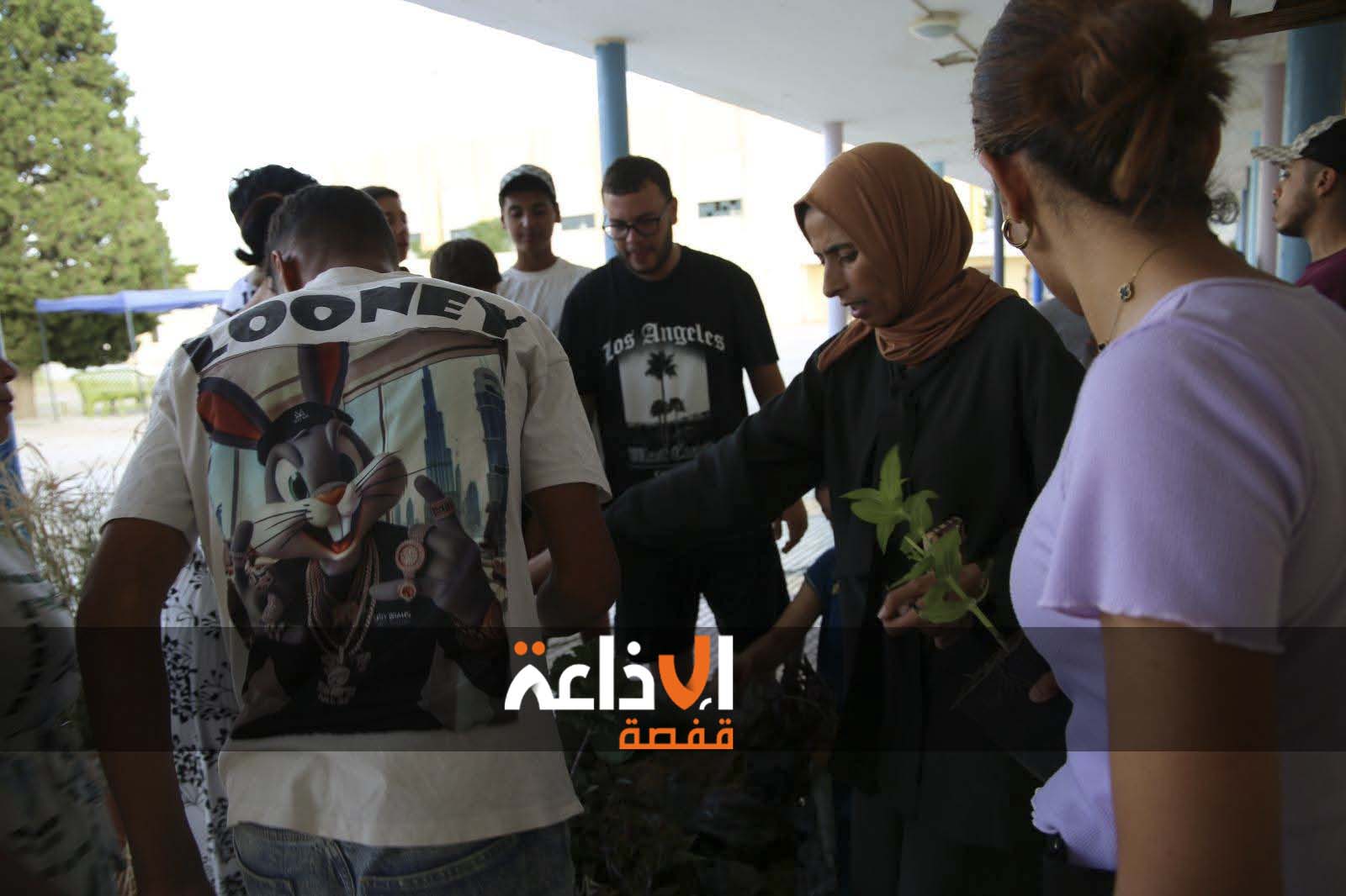 نادي البيئة و الديكور بالمركب الشبابي بالقصرين :  نحو تعزيز الوعي البيئ لدى الشباب و إكسابهم القيم و السلوكيات الصديقة للطبيعة