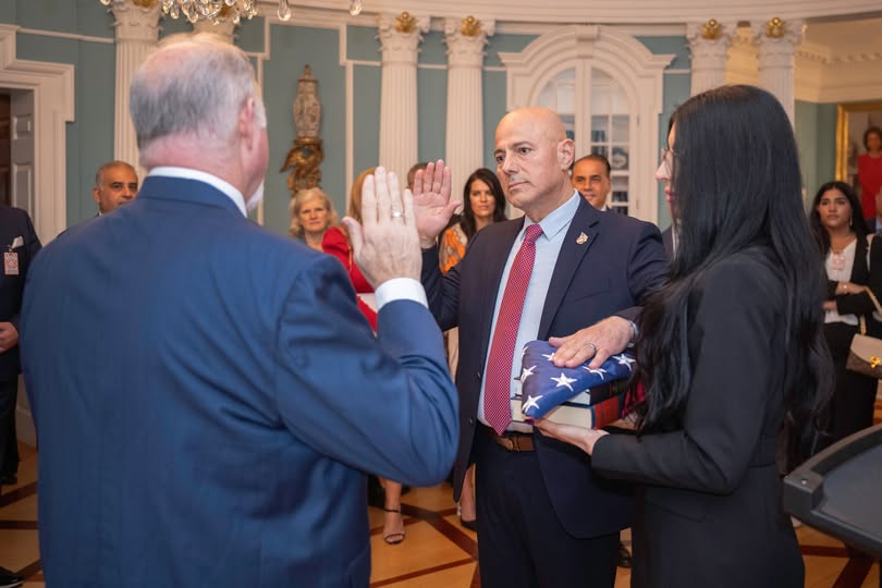 السفير الأمريكي: "نتطلع إلى بدء فصل جديد من التعاون وخلق الفرص في مسيرة العلاقات بين الولايات المتحدة وتونس"