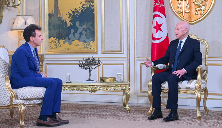 Le président de la République convoque l'ambassadeur de l'UE en Tunisie pour protester contre "la violation des règles du travail diplomatique"