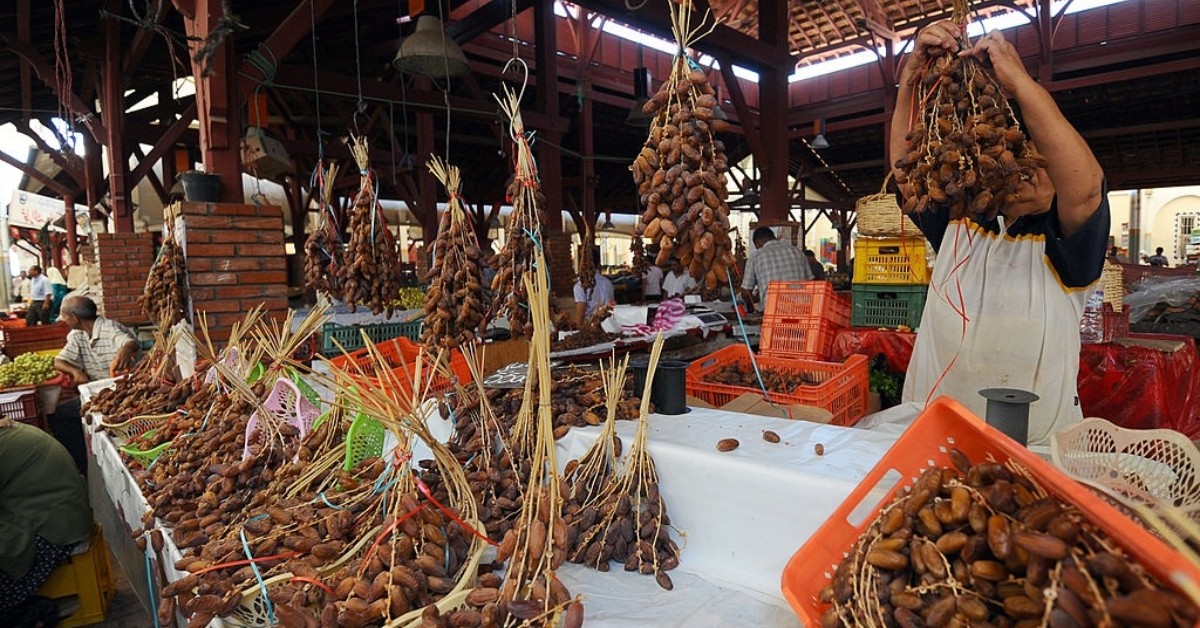 عمليات بيع التمور من المنتج الى المستهلك تتواصل بالعاصمة الى 7 ديسمبر المقبل