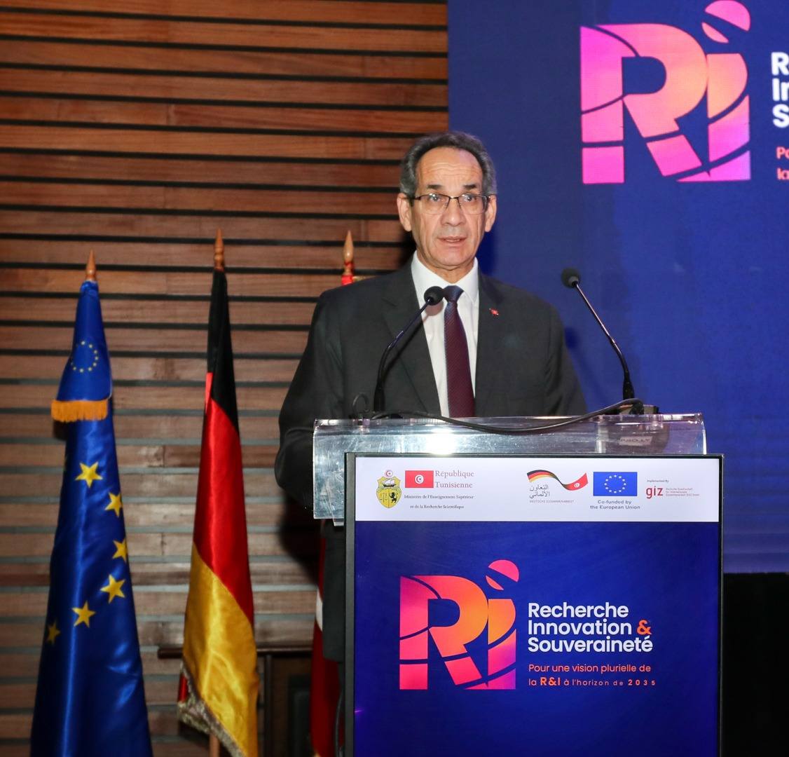 وزير التعليم العالي والبحث العلمي يشرف على افتتاح الملتقى تحت شعار "البحث والتجديد والسيادة: أفق 2035-من أجل رؤية متعدّدة الأبعاد للبحث والتجديد"