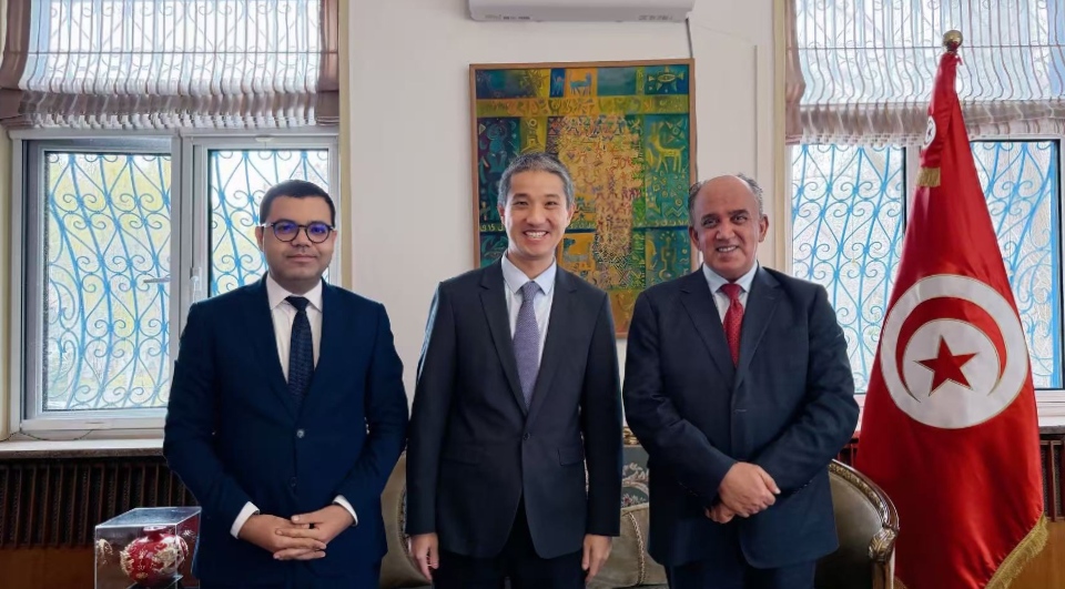 مؤسسة فوكسيت الصينية الرائدة  تبدي رغبتها في فتح فرع لها في تونس 