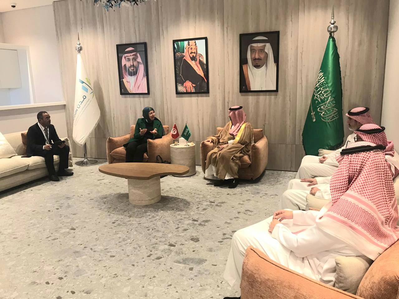 وفد تونسي يطلع على تجربة "مدن" السعودية في المصانع الجاهزة