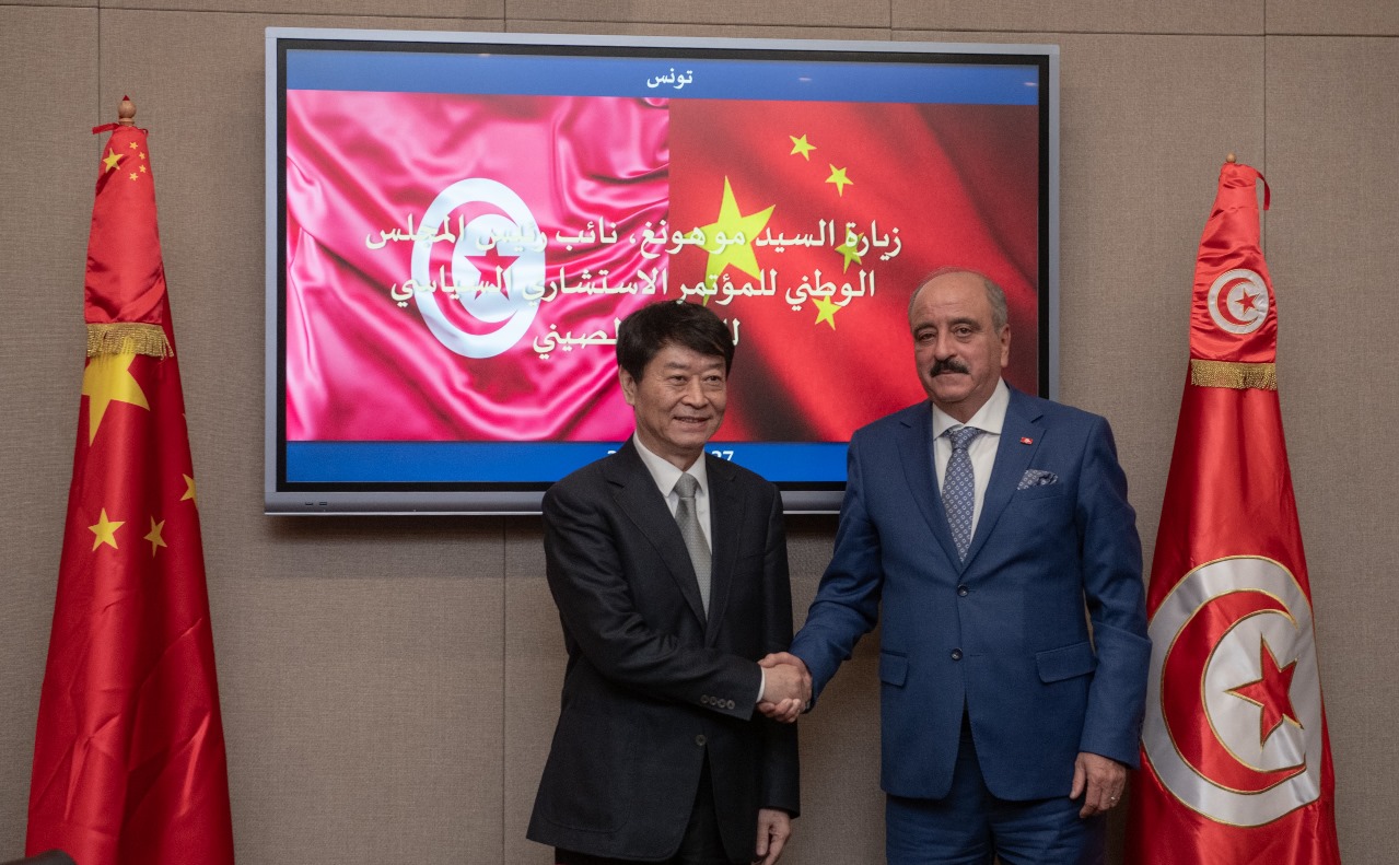 وزير الخارجية يلتقي نائب رئيس المجلس الوطني للمؤتمر الاستشاري السياسي للشعب الصيني