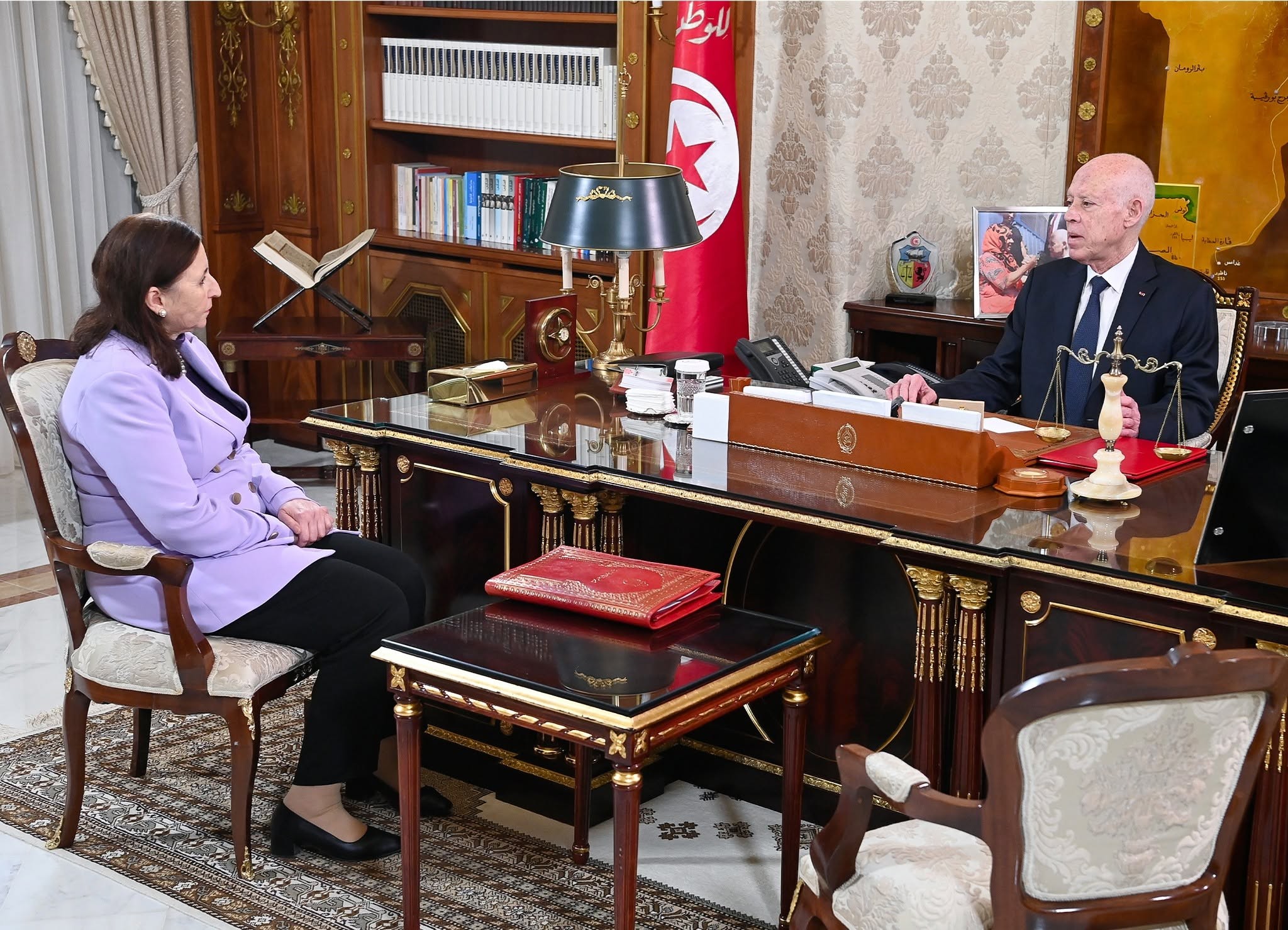 رئيس الجمهوريّة يؤكّدعلى ضرورة مواصلة الحرب ضدّ الفساد والمُفسدين