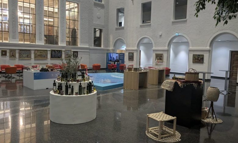 جنيف: معرض فني تشكيلي.." تجلّيات تونسيّة: لوحات من الأرض والذّاكرة "بمقرّ المنظّمة العالميّة للتّجارة