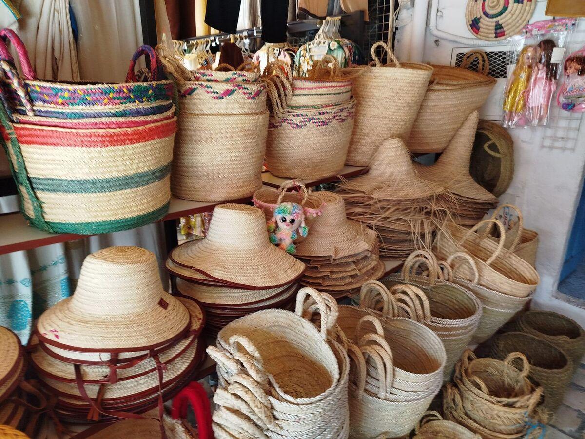 مدنين: إمضاء 27 اتفاقية تكوين لتوفير يد عاملة مختصة في الصناعات الحرفية