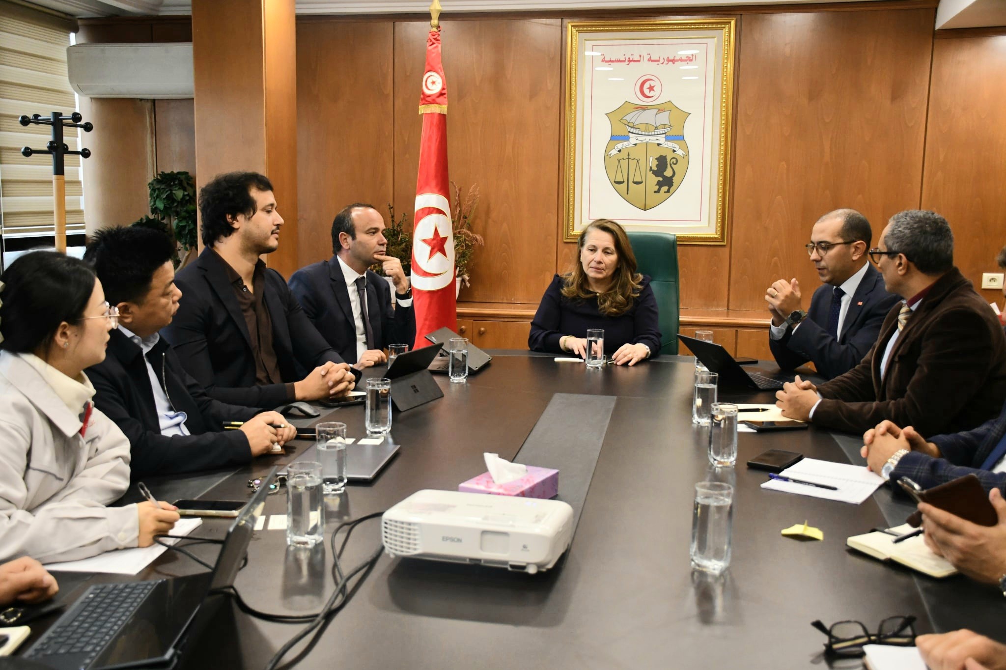 مؤسسة "YJC Power" تعتزم إحداث وحدة جديدة لإنتاج بطاريات الليثيوم في تونس