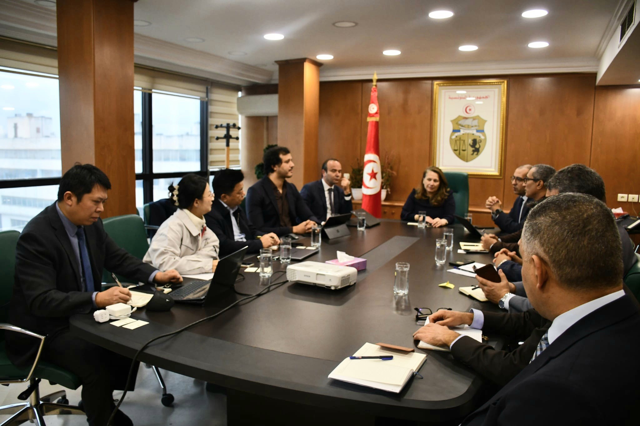 مؤسسة صينية تعتزم إحداث وحدة جديدة لإنتاج بطاريات الليثيوم في تونس