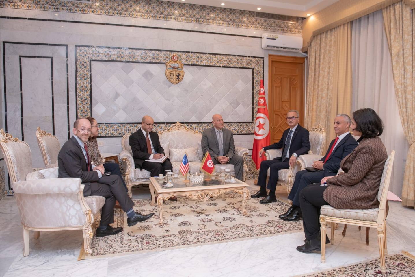 توسيع مجالات التعاون بين تونس والولايات المتحدة محور لقاء كاتب الدولة للخارجية بالسفير الأمريكي