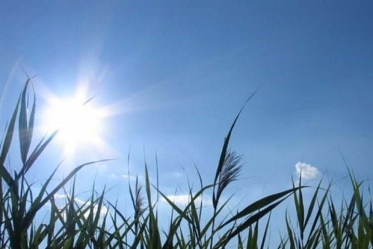 طقس مغشى بالسحب مع امطار متفرقة