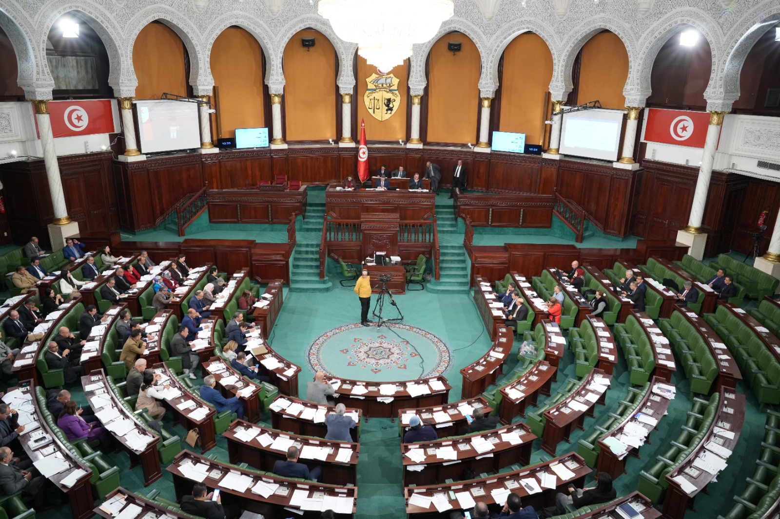 بحضور وزيرة المالية: انطلاق أشغال الجلسة العامة المشتركة لمناقشة قانون المالية 2026