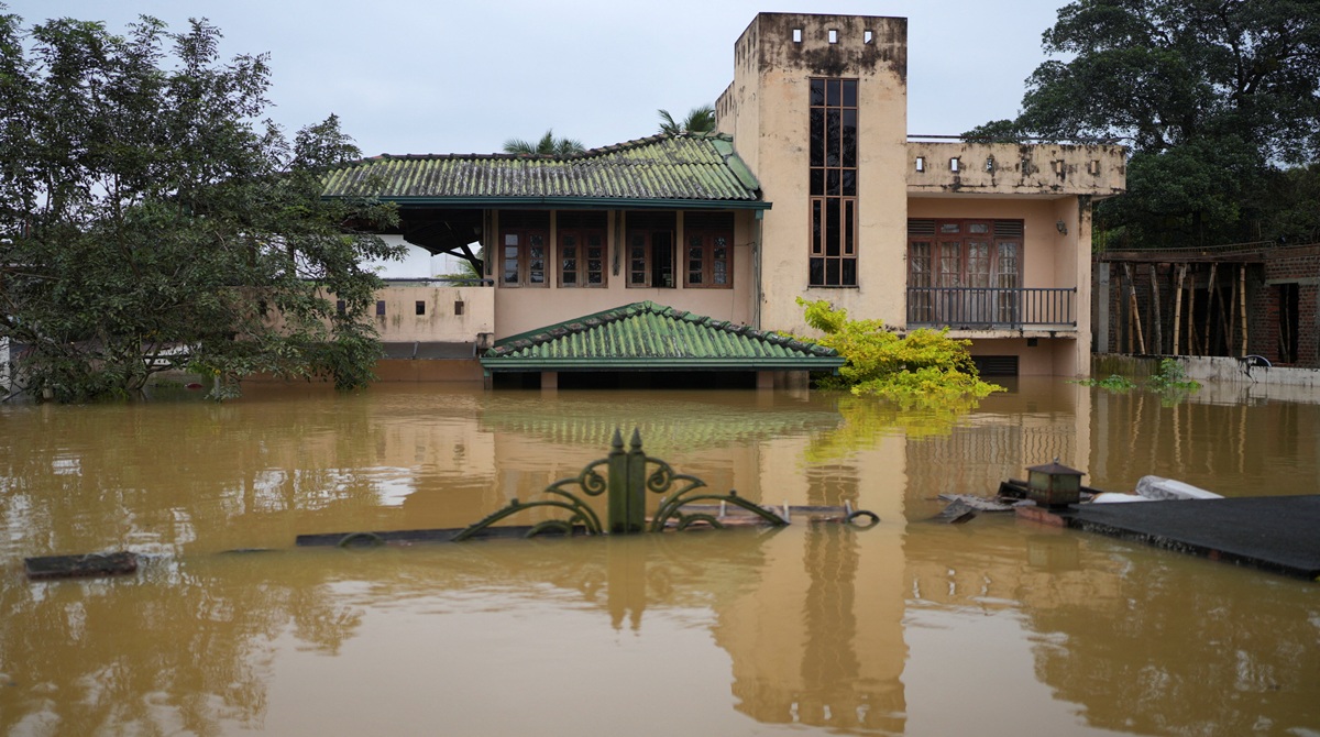 الإعصار ديتواه يودي بحياة 153 شخصا في سريلانكا