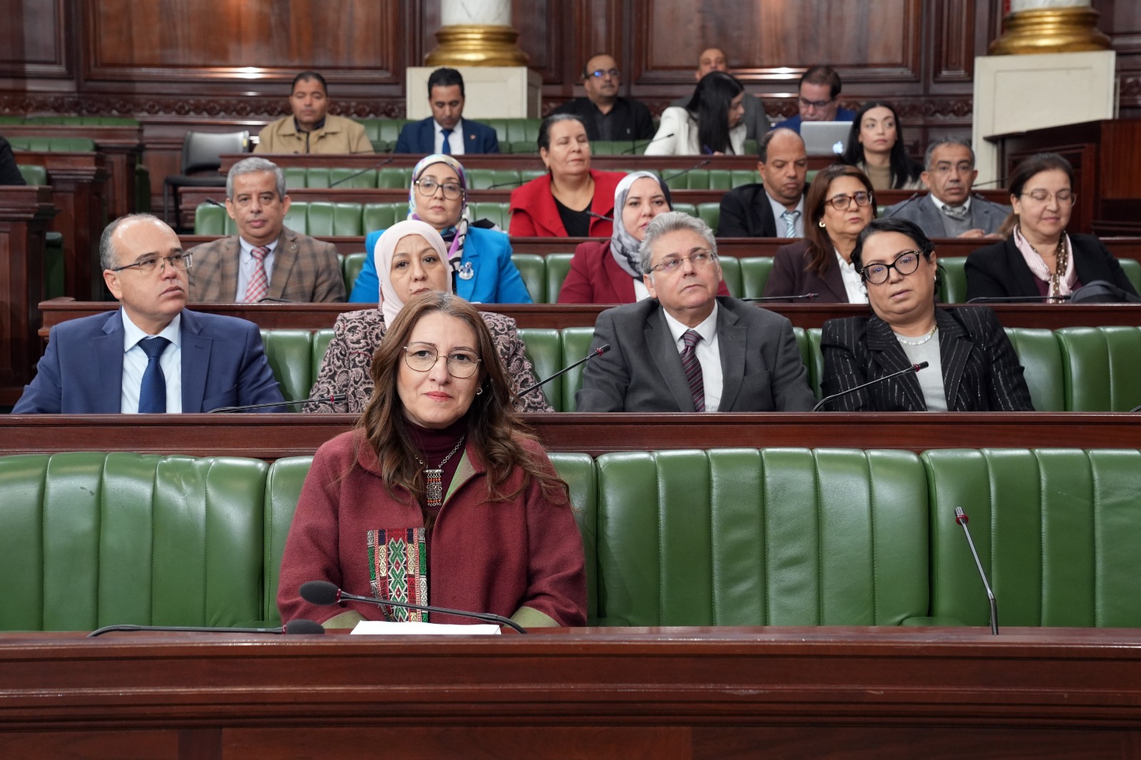 وزيرة المالية :"الفارق بين موارد ميزانية الدولة يمثل فجوة تقدر ب11 مليار دينار "