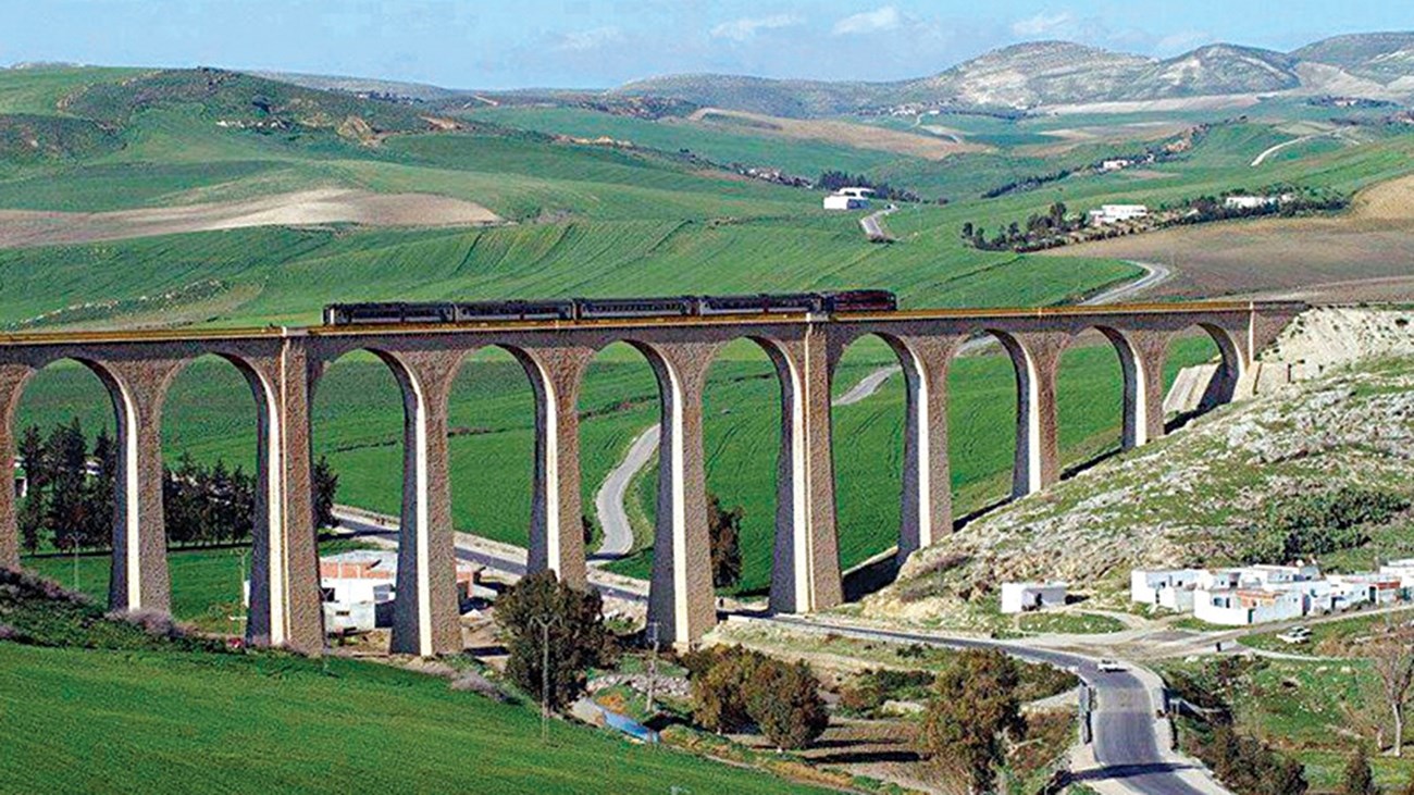  قرب انتهاء  أشغال  بعض مأوى السيارات  وانطلاق  مشروع صيانة الطرقات بمعتمديتي باجة الشمالية والجنوبية